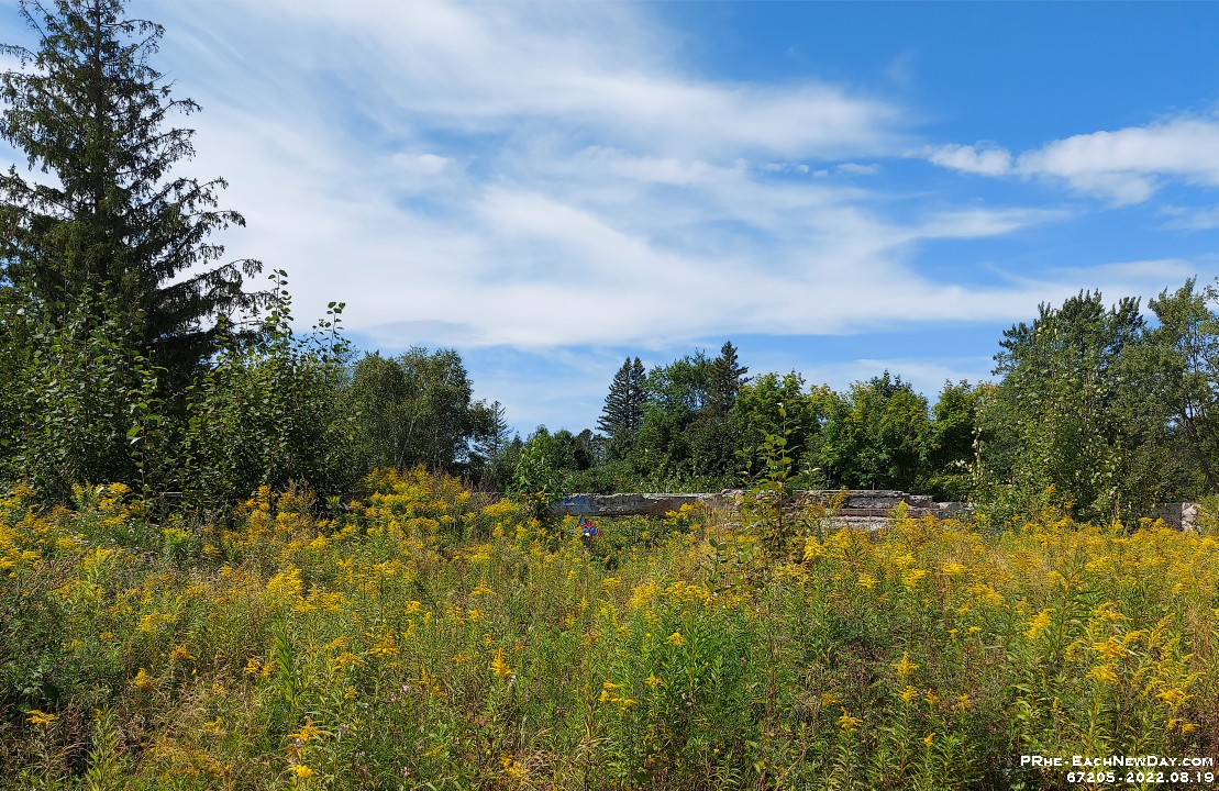 67205CrLe - Rest stop for lunch and a walk in Parc de la Rivière-Etchemin, Levis, QC